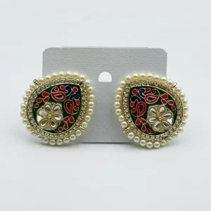 Arira traditional and elegant pearl earrings