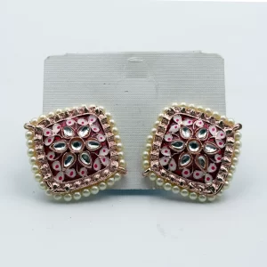 Arira traditional and elegant pearl earrings