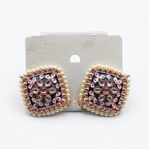 Arira traditional and elegant pearl earrings